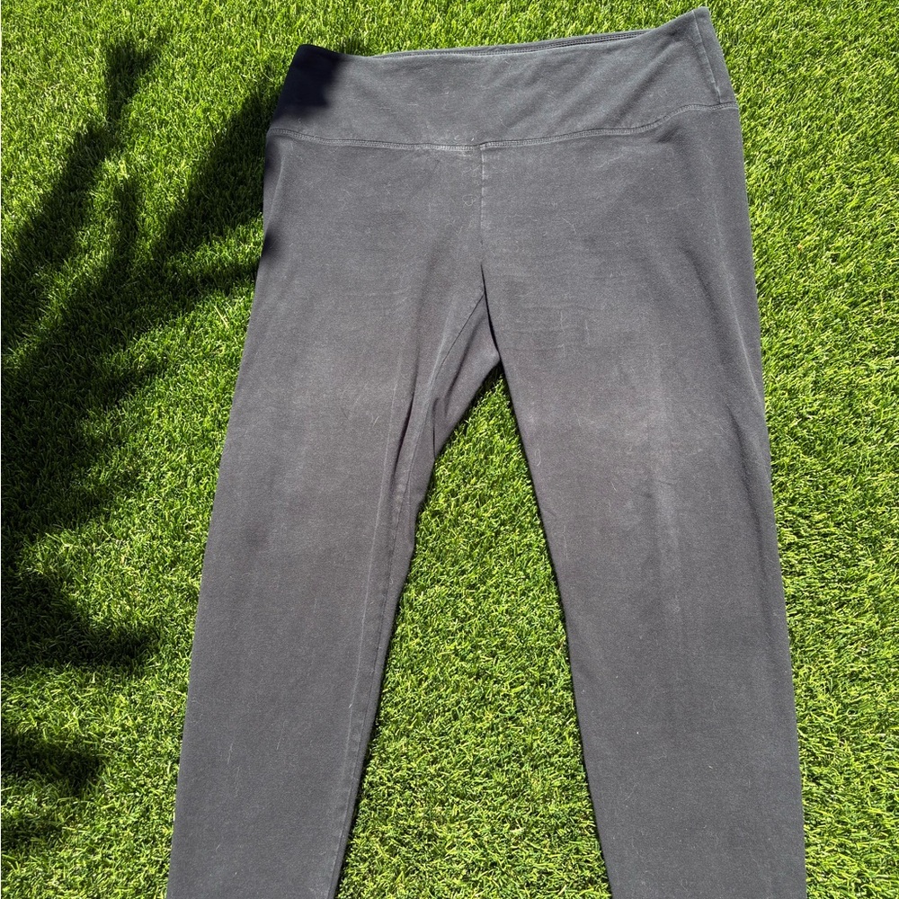 Ladies black stretch suave leggings